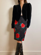 将图片加载到图库查看器,Vintage Rose pattern skirt