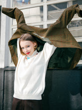 将图片加载到图库查看器,Vintage floral collar jumper