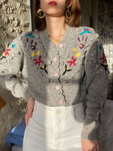 Charger l'image dans la galerie, Vintage light grey cardigan