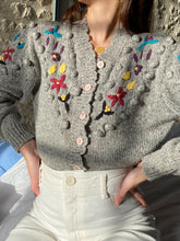 Charger l'image dans la galerie, Vintage light grey cardigan
