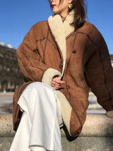 Charger l'image dans la galerie, Vintage sheepskin coat