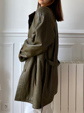 Charger l'image dans la galerie, Manteau kaki cuir 80s