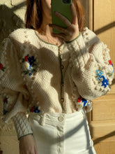将图片加载到图库查看器,Vintage Tyrol white floral cardigan