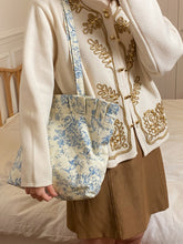 将图片加载到图库查看器,Handmade flounce hem bag