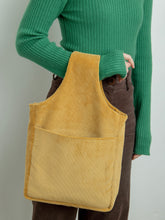 将图片加载到图库查看器,Handmade plank document bag