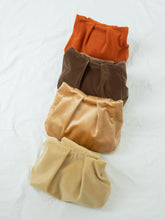 将图片加载到图库查看器,Handmade small wrist bag