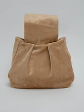 将图片加载到图库查看器,Handmade small wrist bag